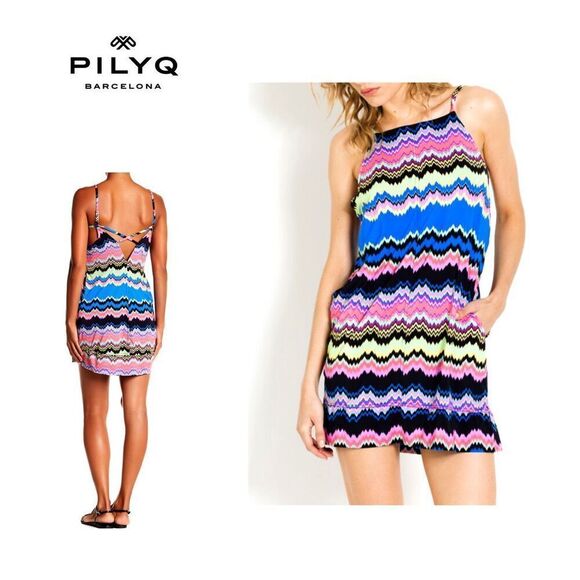 New. PILYQ chevron dress/coverup. Normally $154. M/L￼ - Picture 1 of 16